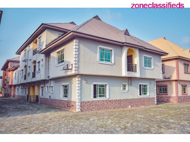 3BDR Flats For Sale within a High Security Estate in Sangotedo (Call 08157561955) - 5/5