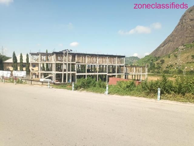 Business and Commercial Space For Sale at Greenhill Mall, Kubwa (Call 08135017389) - 4/10