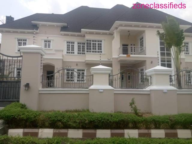 5 Bedroom Fully Detached Duplex with Guest Rooms at Gwarinpa (Call 08050392528) - 1/10