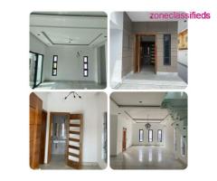 Exquisitely and Tastefully finished 5 Bedroom Duplex, with 2 room BQ in the heart of Lekki - Image 4/4