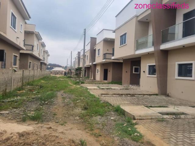 FOR SALE - 3 and 4 Bedroom Duplexes at ROSE GARDENS MAGBORO (Call 07061166000) - 1/10