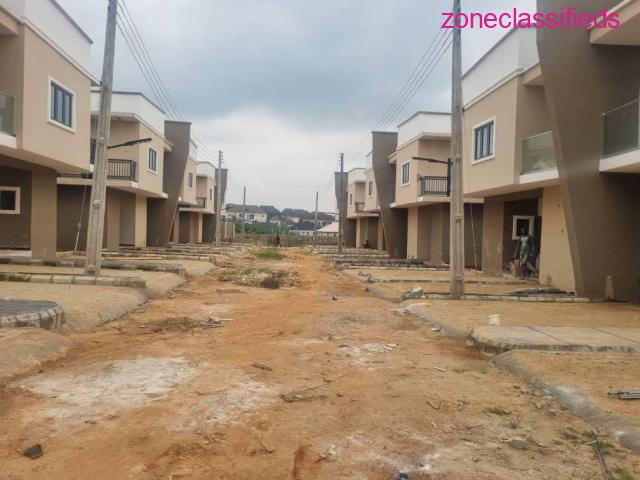 FOR SALE - 3 and 4 Bedroom Duplexes at ROSE GARDENS MAGBORO (Call 07061166000) - 3/10