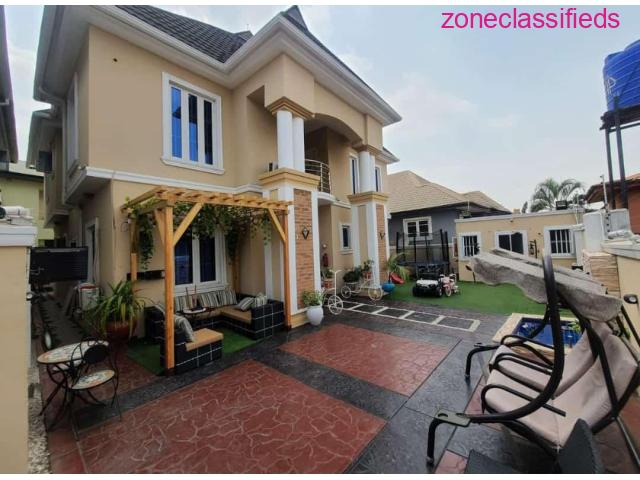 FOR SALE - 5 Bedroom Fully Detached Duplex with BQ at Magodo Phase 1 (Call 07061166000) - 1/6