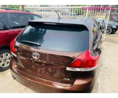 Extremely Clean Registered Toyota Venza 2013 Model with Thumb Start (Call 08032556568) - Image 6/8