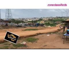 FOR SALE - A Plot of Land at Onimalu Ilogbo Road facing Major Street Road (Call 08020613504) - Image 4/5