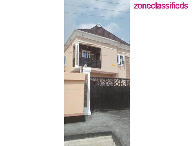 FOR SALE - BRAND NEW 4 Bedroom Duplex with All Room Ensuit  in Gowon Estate (Call 08093045484) - 4/10
