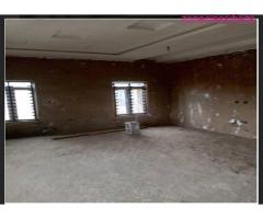 DISTRESS SALE - 4 Bedroom Duplex sitting on 600sqm in Abuja (Call 07033574006)