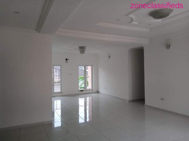 3 Bedroom Apartment For Sale in Ikoyi with a BQ (Call 09121189076) - 1/6