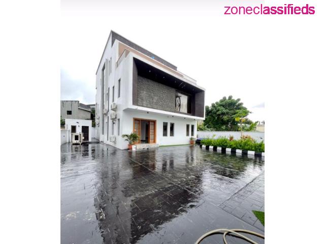 6 BED FULLY DETACHED DUPLEX WITH PRIVATE ELEVATOR AND SWIMMING POOL AT IKOYI (CALL 09121189076) - 1/10
