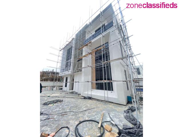 FIVE BEDROOM FULLY DETACHED AUTOMATED (SMART HOUSE) ON TWO FLOORS IN IKOYI (CALL 09121189076) - 1/10