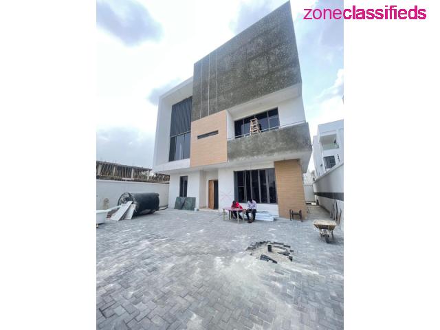 LUXURY 5 BEDROOM FULLY DETACHED AUTOMATED (SMART HOUSE) IN IKOYI (CALL 09121189076) - 1/9