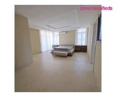 LUXURY 3 BEDROOM FLAT WITH A POOL & BQ FOR SALE AT LEKKI PHASE 1 (CALL 09121189076) - Image 6/10