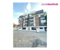 FOR SALE - LUXURY CONTEMPORARY 3 BED SPACIOUS FLAT AT LEKKI PHASE 1 (CALL 09121189076)