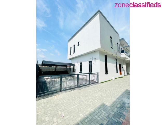 5 BEDROOM COMMUNAL DETACHED DUPLEX AND A BQ AT IKATE (CALL 09121189076) - 2/10