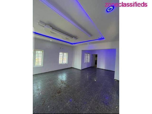 Three Bdr detached bungalow for sale at Mowe Town, Ofade Road, Off Lagos-Ibadan, Expressway - 10/10