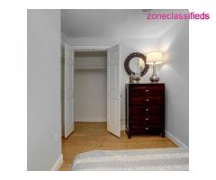 Remarkable two bedroom Condo - Image 4/10