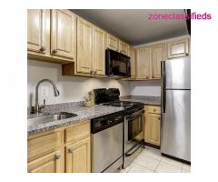 Remarkable two bedroom Condo - Image 6/10