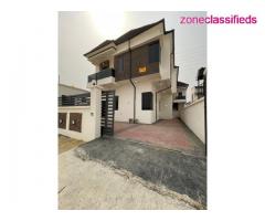 BRAND NEW 4 BEDROOM FULLY DETACHED DUPLEX WITH BQ AT IKOTA (CALL 08139980419) - Image 3/10