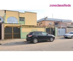 6 Bedroom Semi-Detached Duplex sitting on 800sqm with 3BED BQ at Festac (Call 08135181820) - Image 4/6