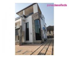 A Mansion For Sale - Fully automated 7 Bedroom Smart House at New Owerri (Call 08030921218)