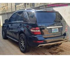 2010/11  Mercedez Benz ML350 FOR SALE